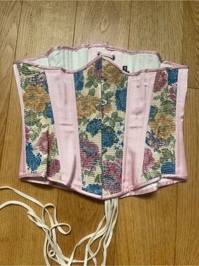 Timeless Trends Slim Corset Size 28 C-24 Pink Floral Satin Trim Underbust Corset